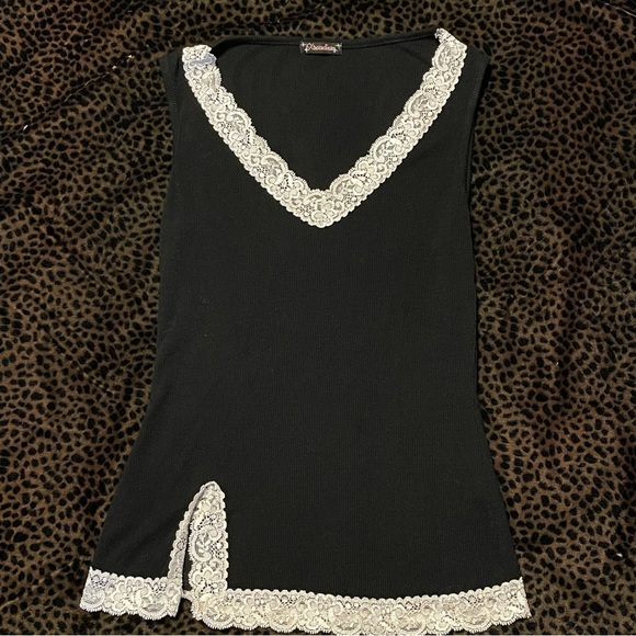 Y2K Black Lace Trim Top - Picture 1 of 2